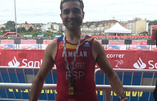 El duatleta charro Ángel Gutiérrez, campeón del mundo en grupos de edad 40-44 en Pontevedra