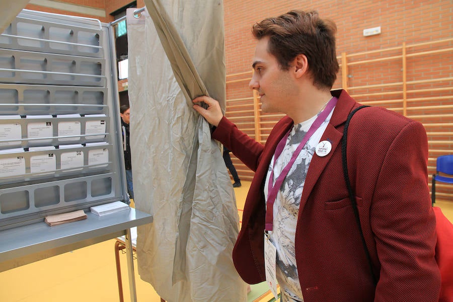 Jornada de elecciones generales en Segovia (2)