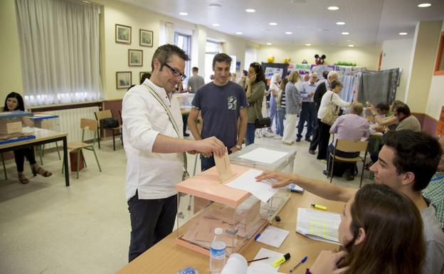 Los salmantinos disponen de 1,9 millones de papeletas para votar