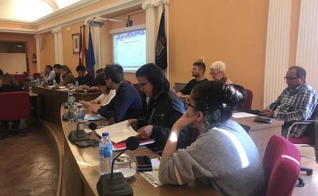 Medina veta el recurso de las cofradías por la gestión del San Vicente Ferrer