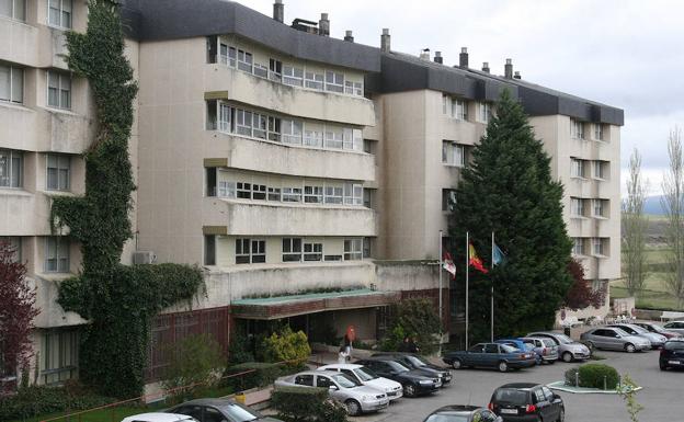 Una avería deja a tres residentes y una trabajadora atrapados en el ascensor de la Residencia Asistida