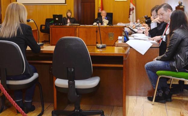 El equipo de Menores defiende su intervención y acusa a la madre de Sara de obstaculizar el acceso a las niñas