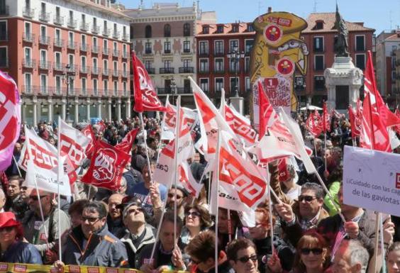 Sindicatos y colectivos sociales toman las calles con motivo de la Fiesta de los Trabajadores