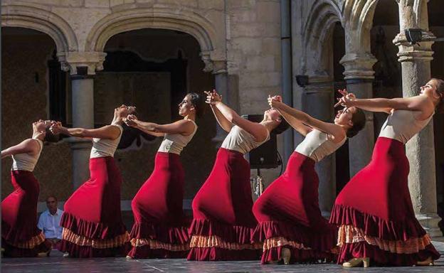 El barrio de San José acogerá un espectáculo de danza española durante sus fiestas