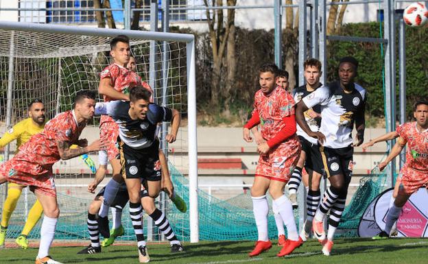 El CD Guijuelo ya tiene pie y medio en la Copa y Unionistas CF se lanza a por ella