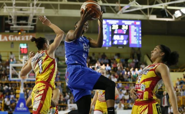 Con Loyd solo no es posible ganar la Liga (64-70)