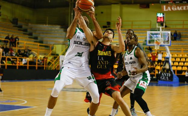 El CB Tormes quiere evitar el último puesto de la Liga ante La Roda