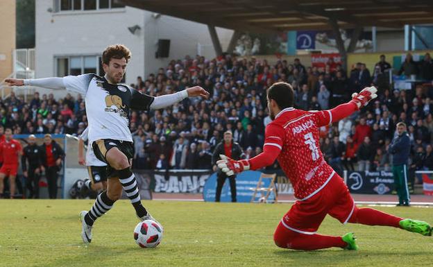 La Federación de Peñas de Unionistas planea viaje para el duelo directo por la Copa ante el Coruxo