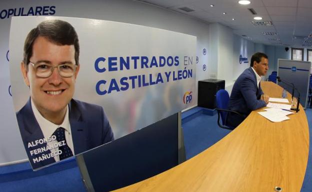 Mañueco afronta una campaña intensa en Castilla y León, alejada del modelo de mitin vespertino de Herrera