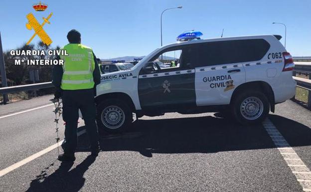 Detienen a tres personas por robos en domicilios de Adanero, Sanchidrián y localidades limítrofes de Segovia