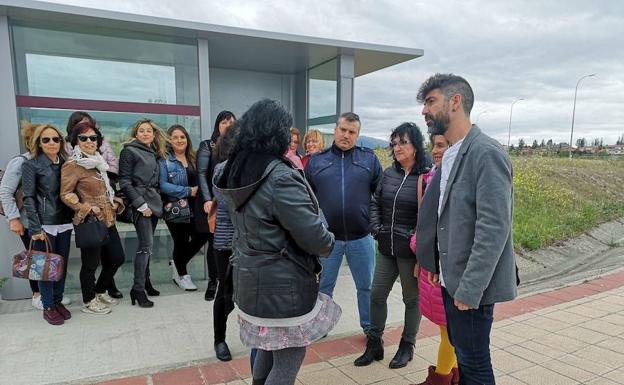 La protesta de las auxiliares de enfermería irrumpe en la campaña segoviana
