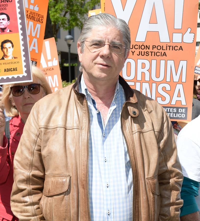 Concentración de afectados de Fórum y Afinsa en Valladolid