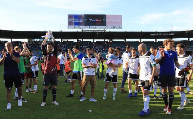 El Salamanca CF, con las matemáticas muy favorables para salvarse en la última jornada