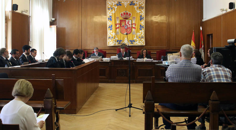 Una exprostituta contradice a otras dos, testigos protegidas, en el juicio contra una red que operaba en Segovia