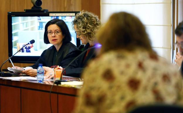 Un monstruo viene a verme