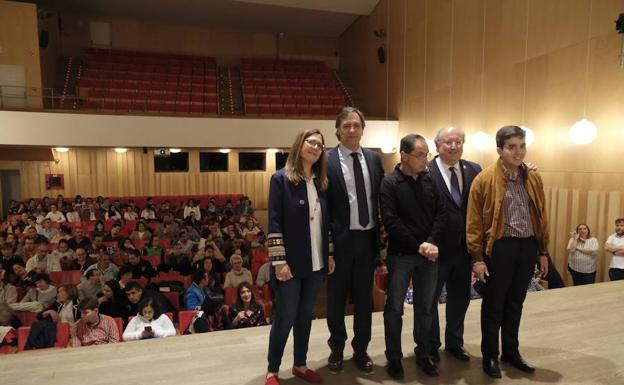 «Los políticos tienen que tener en cuenta nuestra opinión, ya que nuestro voto cuenta»