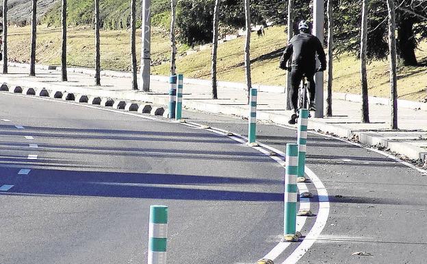 El PSOE de Valladolid propone ampliar la red de carriles bici en La Victoria, Huerta del Rey y Girón