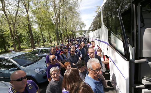 Los aficionados del Palencia Baloncesto, rumbo a Bilbao