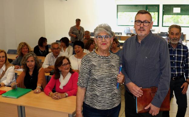 Más de 2.360 mayores vuelven a las aulas universitarias de Valladolid cada año