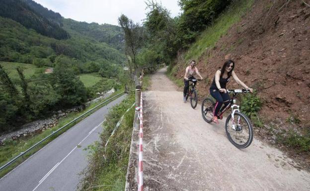La Fiscalía de Asturias investigará el accidente en el que murió un segoviano en la Senda del Oso