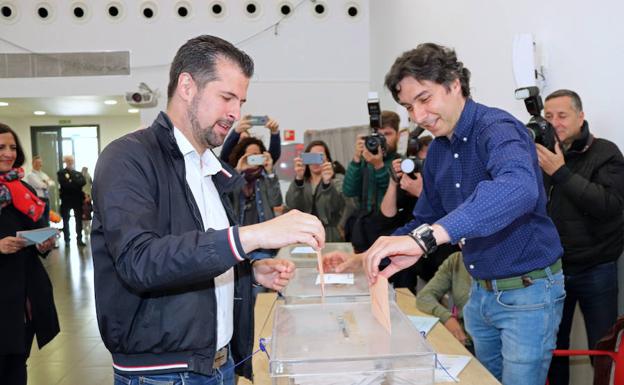 Tudanca: «Los socialistas esperamos una jornada histórica para nuestra tierra»