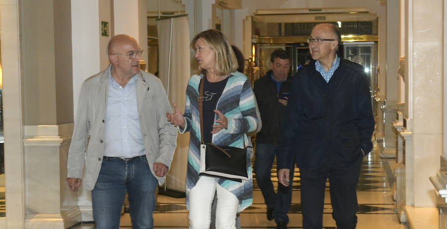 El PP se queda a un diputado de la mayoría en la Diputación y deberá pactar