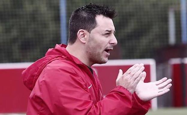 Peque: «Los jugadores están invitados a seguir si el CD Peñaranda sube a Tercera»