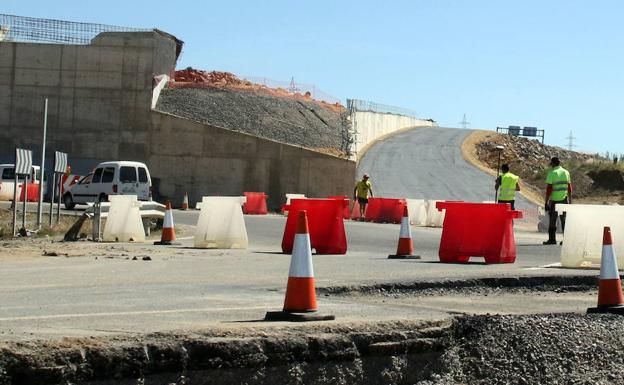 Fomento abrirá en junio los enlaces de la SG-20 con la N-110 hacia Torrecaballeros y los de la CL-601