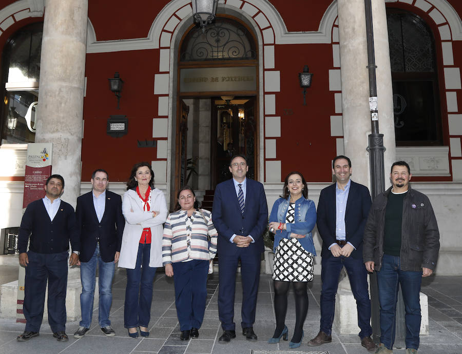 El PSOE pide claridad a Polanco en sus objetivos con Vox para mantener la Alcaldía «a la desesperada»