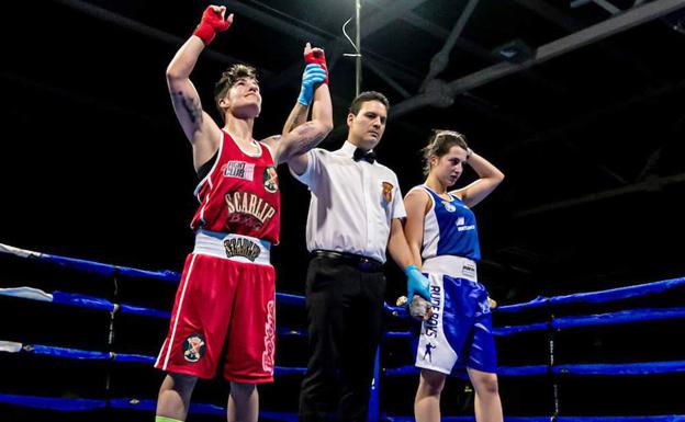 Lara García, campeona de Castilla y León de boxeo