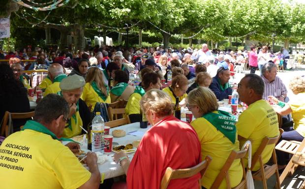 Colectivos de 21 pueblos ensalzan en Tudela el papel de los mayores en el medio rural