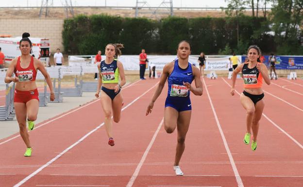 Salwa Eid Naser da brillo al XXII Trofeo Internacional de Atletismo Ciudad de Salamanca Memorial Carlos Gil Pérez