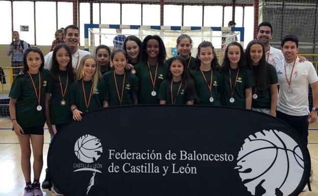 Bronce para las salmantinas en el Campeonato de Selecciones PRD de Castilla y León de baloncesto