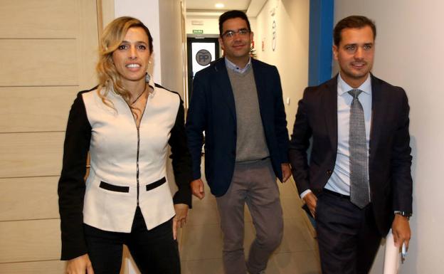 El PP se queda fuera del recurso de Cs por personarse fuera de plazo y asume que será oposición