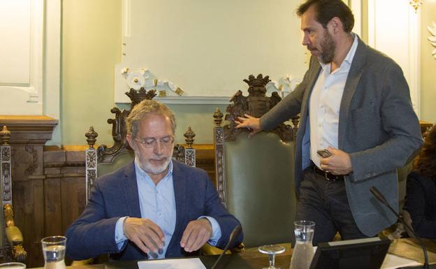 Distorsiones frente al espejo