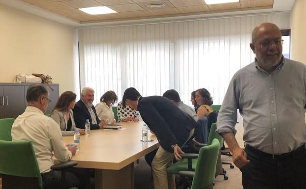 Las condiciones pactadas entre PP y Ciudadanos en Castilla y León otorgan relevancia a Vox