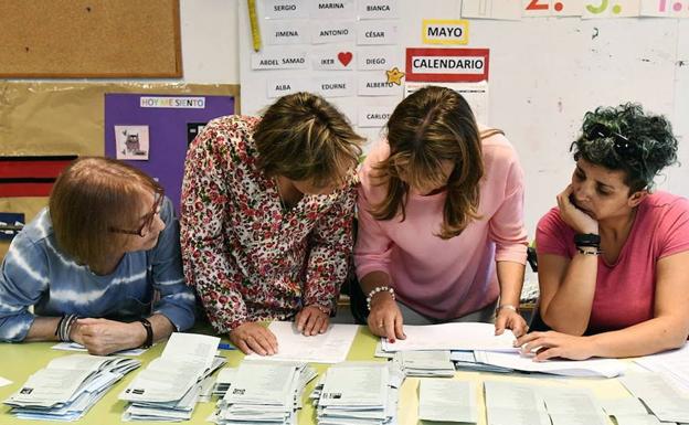 Los principales ayuntamientos de Segovia siguen sin acuerdos a dos días de su constitución