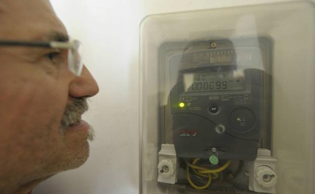 Un tercio de los hogares desconoce la tarifa de luz que tiene contratada