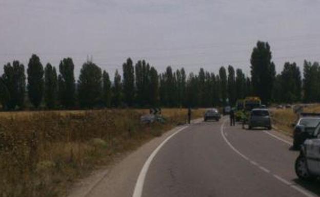 Herido un motorista en Renedo tras colisionar con un corzo que invadió la calzada