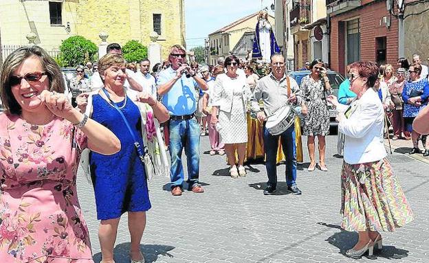 La asociación de amas de casa de Cantimpalos festeja su aniversario