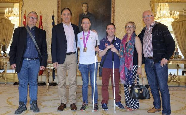 Recepción al arquero invidente Daniel Martín Anaya tras lograr la medalla de bronce en el Mundial