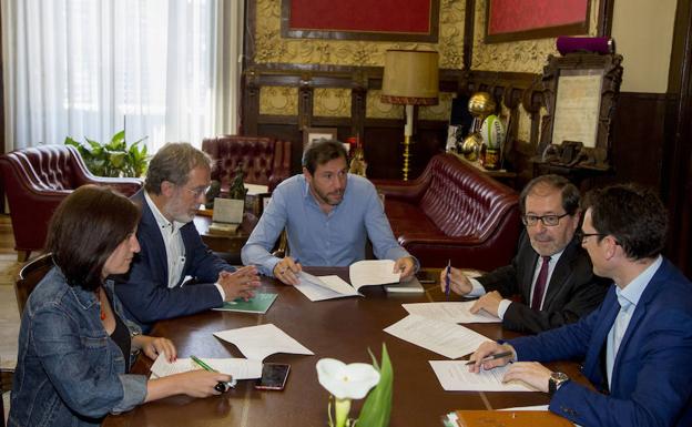 El PSOE toma el mando de las obras y la limpieza en Valladolid en un gobierno con más áreas