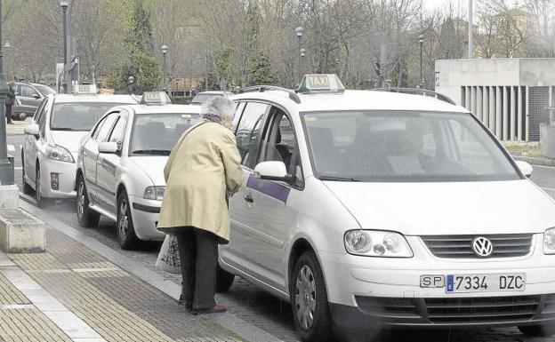 La Agrupación de Taxis de Valladolid realizó 567.533 servicios el año pasado, el 10% más