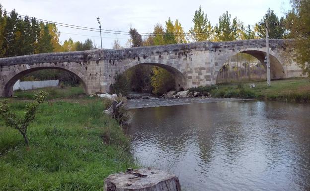 Dos semáforos regularán el tráfico sobre el puente de Fuentidueña