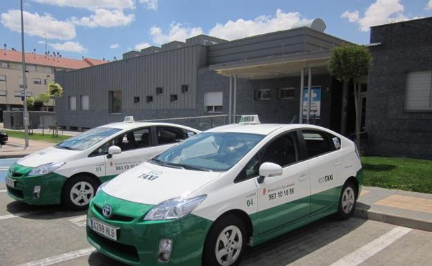 El TSJ dice a los taxistas de Arroyo que su adhesión al sistema de transporte de la capital «es voluntaria»