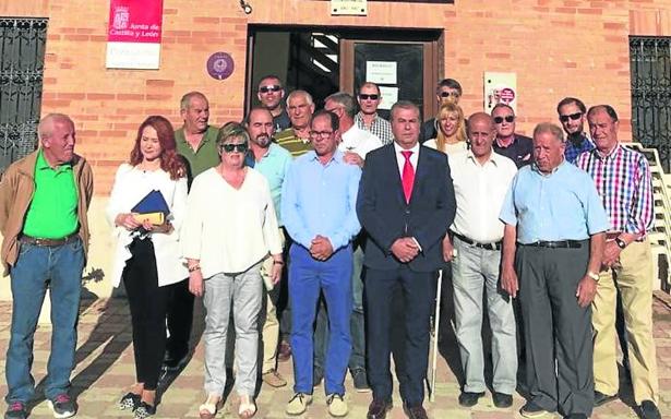 San Martín de Valvení homenajea a los alcaldes de la democracia