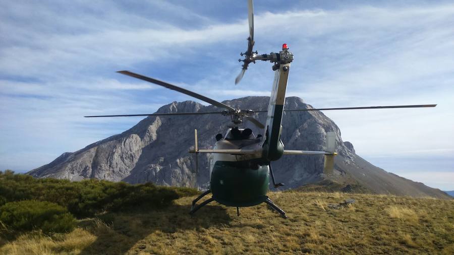 Rescatados en helicóptero dos montañeros atrapados en un nevero en el Espigüete