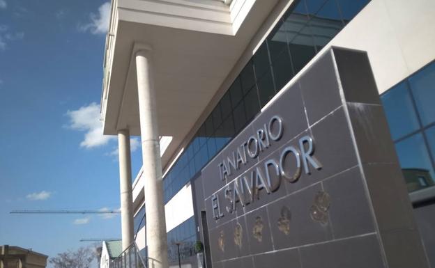 Cuatro empleados de El Salvador declaran que desconocían los cambios de ataúdes
