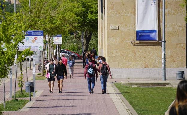 Estudiar en la USAL cuesta hasta un 37% más que en Extremadura y un 27% más que en Andalucía