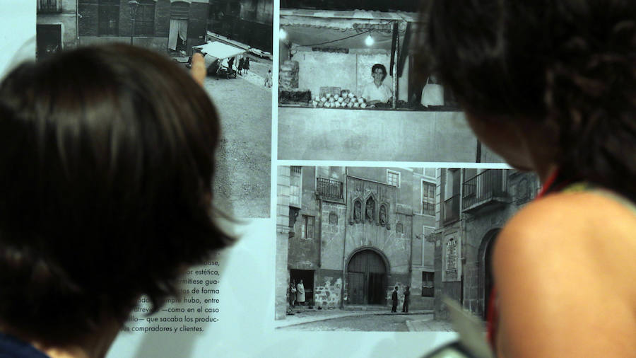 Exposición 'Vendiendo en la calle' en la Casa de Cultura Revilla de Valladolid